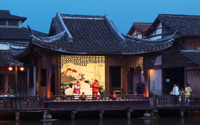 烏鎮西栅水上戲檯(tai)花(huā)鼓戲表演 (1)_副本(ben).jpg